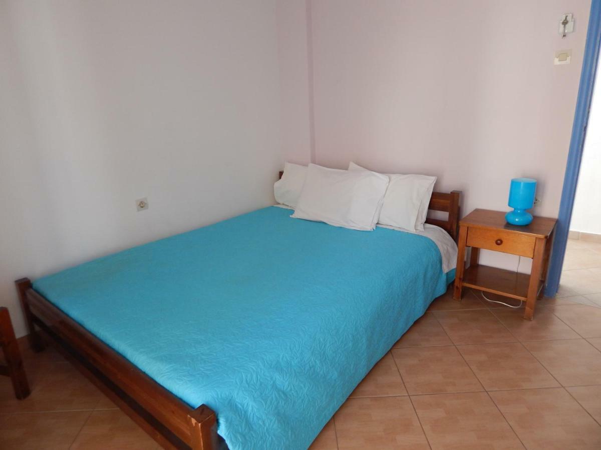 Akti Pension Ágios Kírykos Buitenkant foto